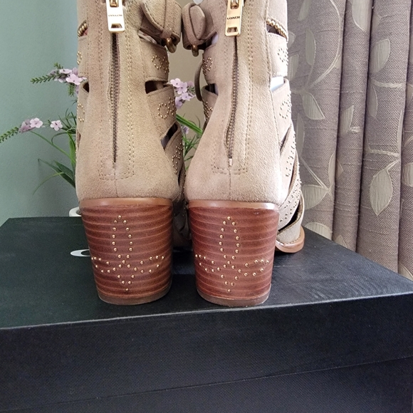 Coach Paisley suede Booties - Picture 9 of 16